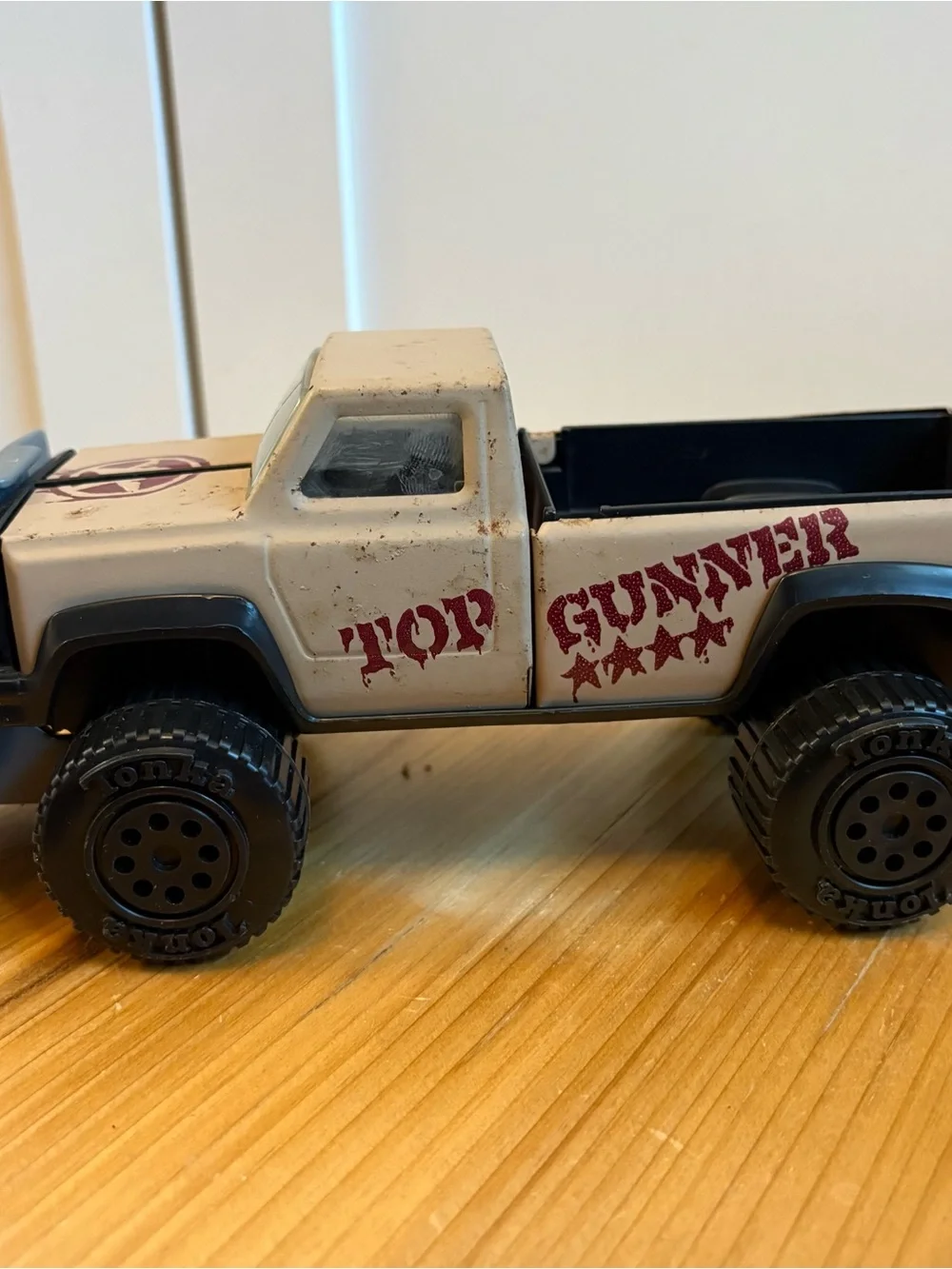Tonka vintage top
